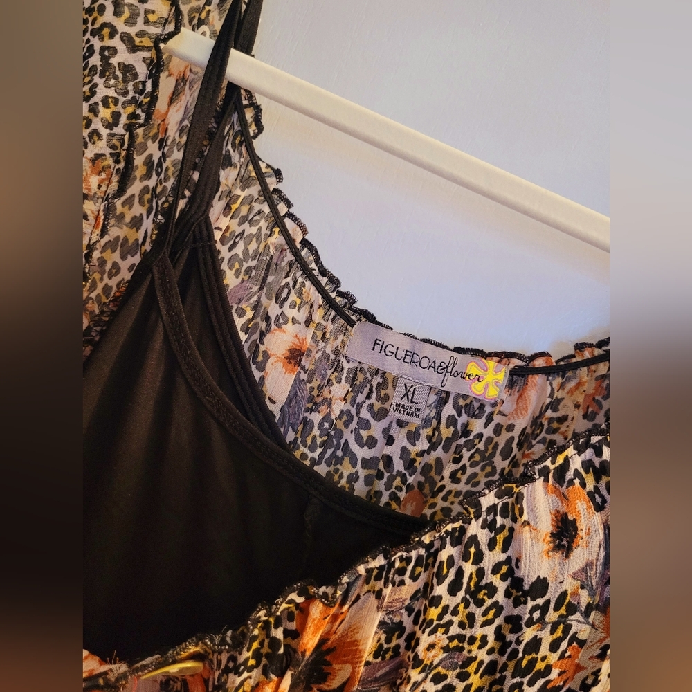 Chic Floral Button-Down Maxi Dress - Picture 2 of 8